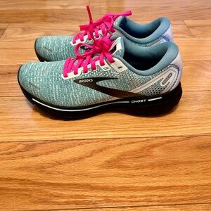 Brooks Women's Ghost Athletic Shoes - Teal and Pink